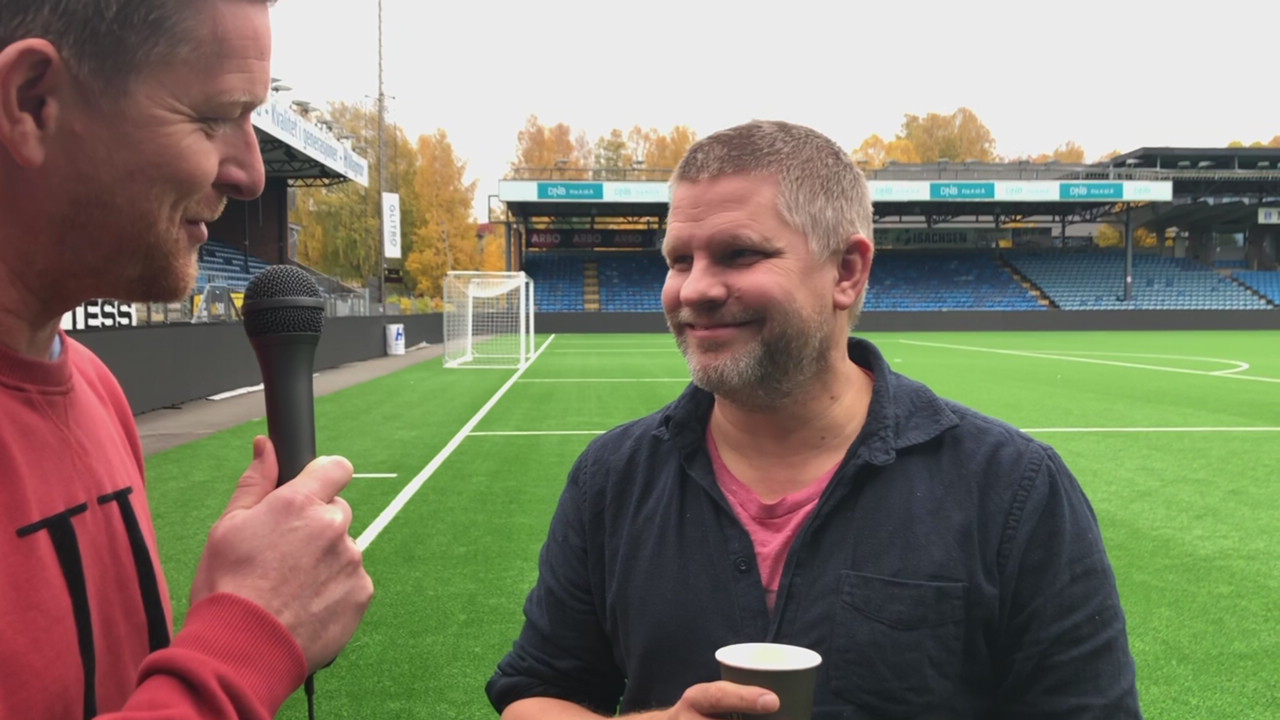 Lilleheie foran LSK-kampen